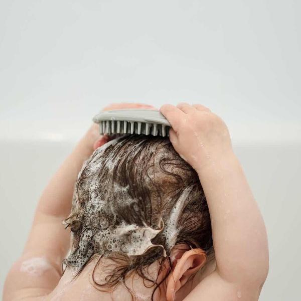 haakaa Silicone Shampoo Brush grey (1 pc)