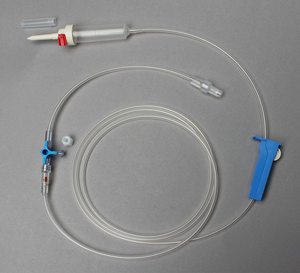 Codan Infusionsbesteck L86-3W mit Dreiwegehahn und Rückstromsperre (1 Stk)