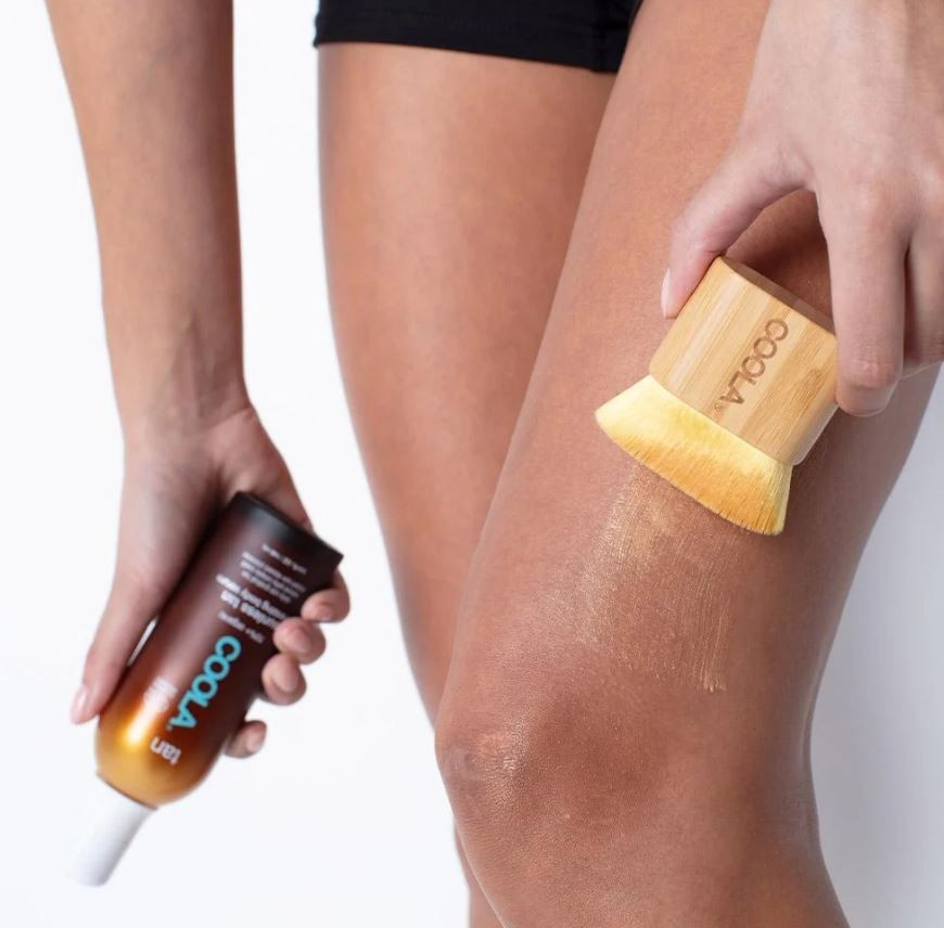 Coola Organic Sunless Tan Kabuki Body Brush (1 Stk)
