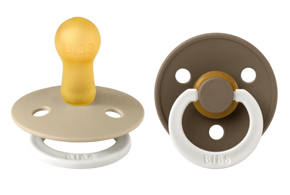 BIBS Colour Schnuller, Latex, Rund, 6-12 Monate, Vanilla GLOW/Dark Oak GLOW (2 Stk)