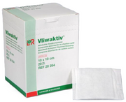 Vliwaktiv Ag Aktivkohle Verband 10x10cm steril (20 Stk)