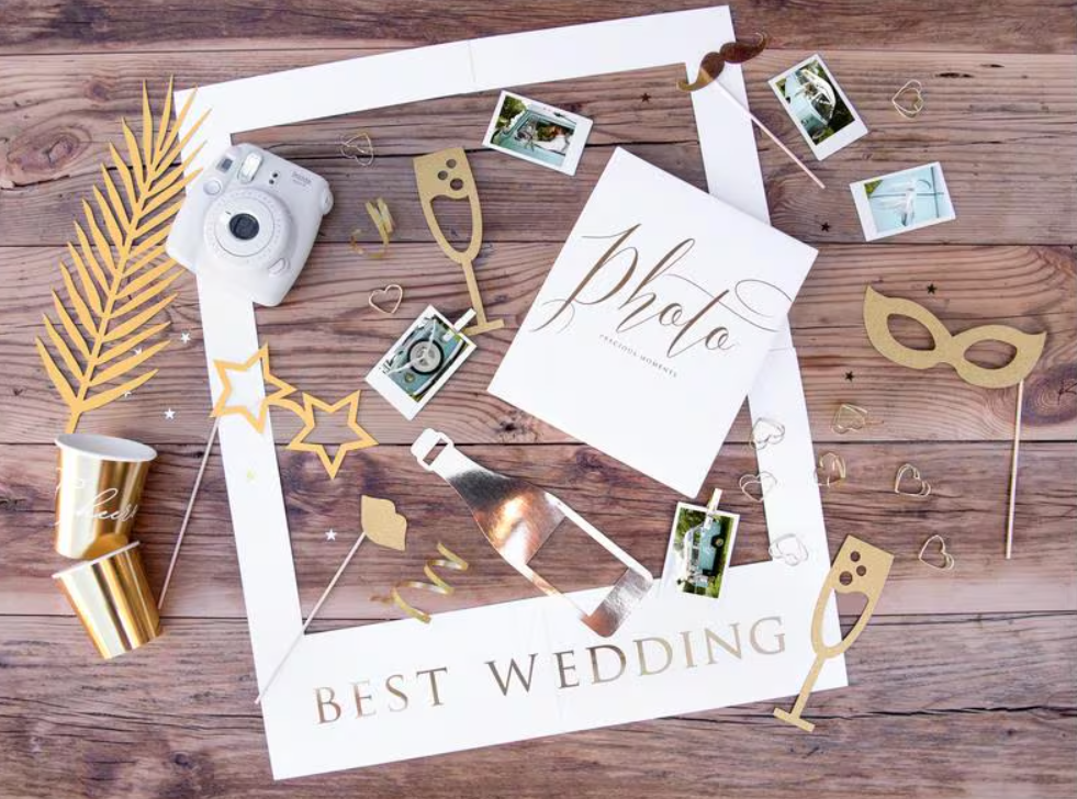 Partydeco Partyaccessoire Photo Booth Lets Celebrate Gold (8-teilig)