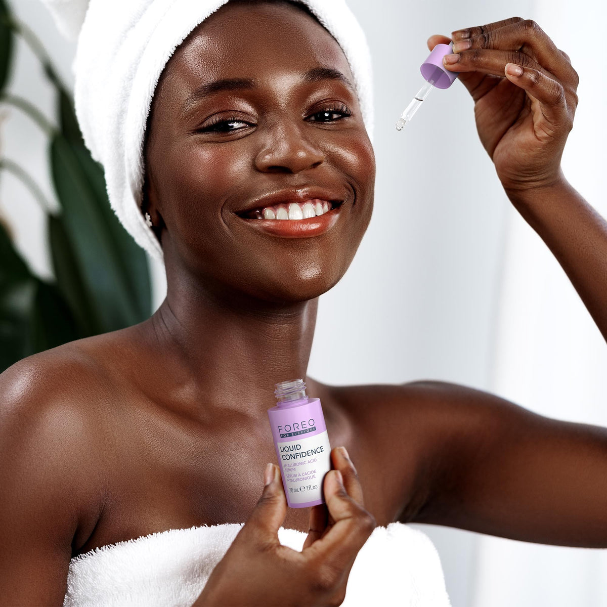 FOREO For EveryOne Liquid Confidence Hyaluronsäure-Serum (30ml)