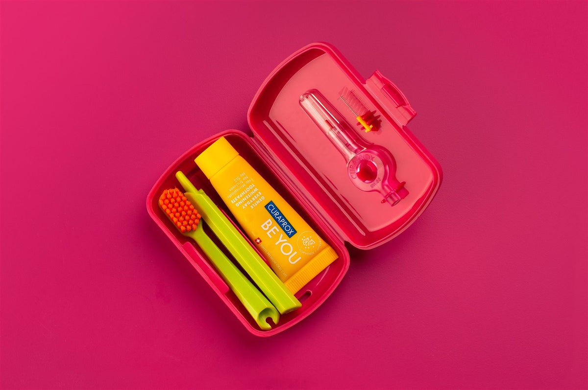 Curaprox Travel Set, magenta (1 Stk)