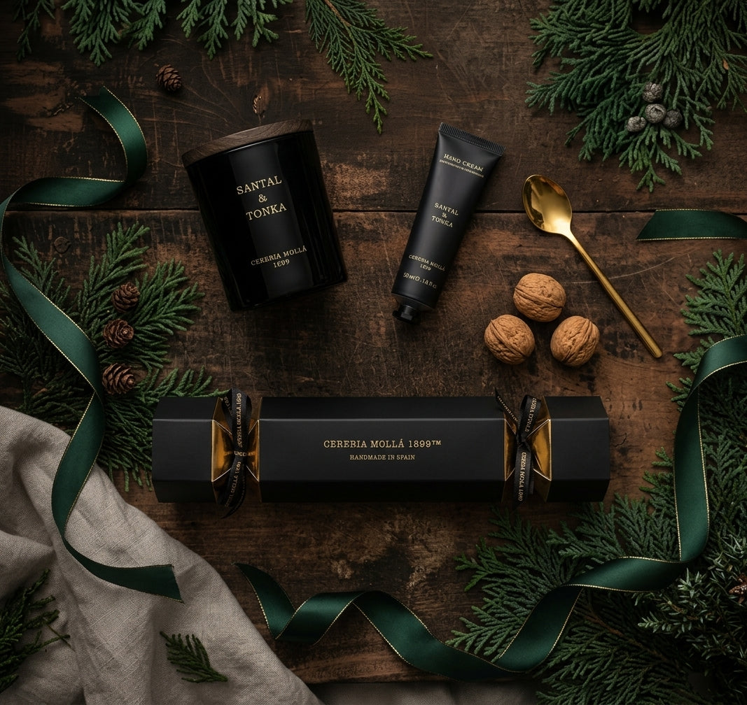 Cereria Mollà 1899 Geschenkset Cracker Santal & Tonka mit 70 g Duftkerze & 30 ml Handcreme (1 Stk)