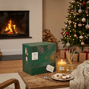 Coffret cadeau Yankee Candle Magical Christmas Moments avec bougie et diffuseur à bâtonnets (2 pièces)