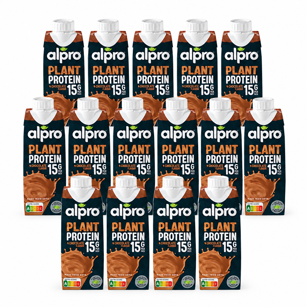 15 Packungen alpro Proteindrink Schokolade à 250 ml in drei versetzten Reihen ohne Mengenplakette