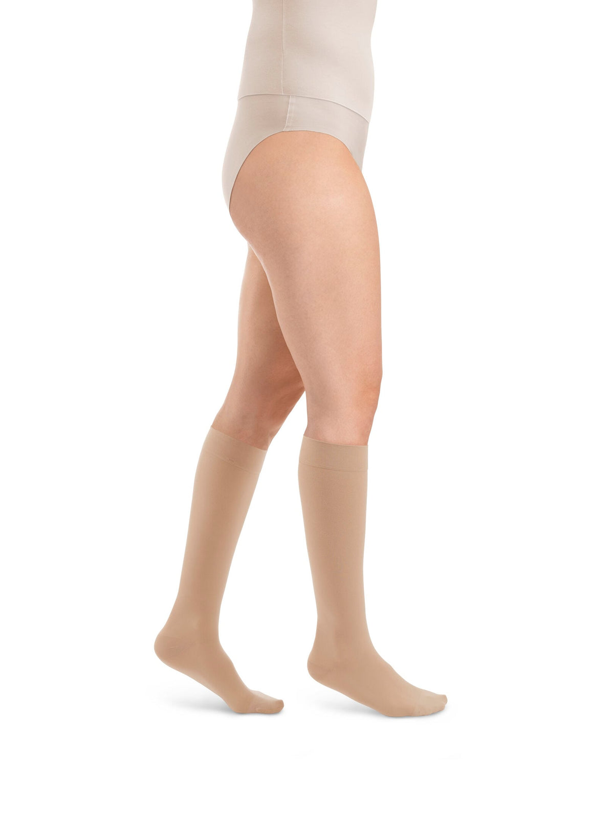 Sigvaris Essential Comfortable Wadenstrumpf KKL 2 Grösse M normal geschlossen caramel (1 Paar)